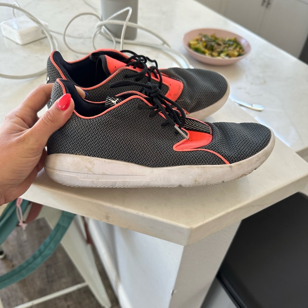 Air Jordan Eclipse - image 3